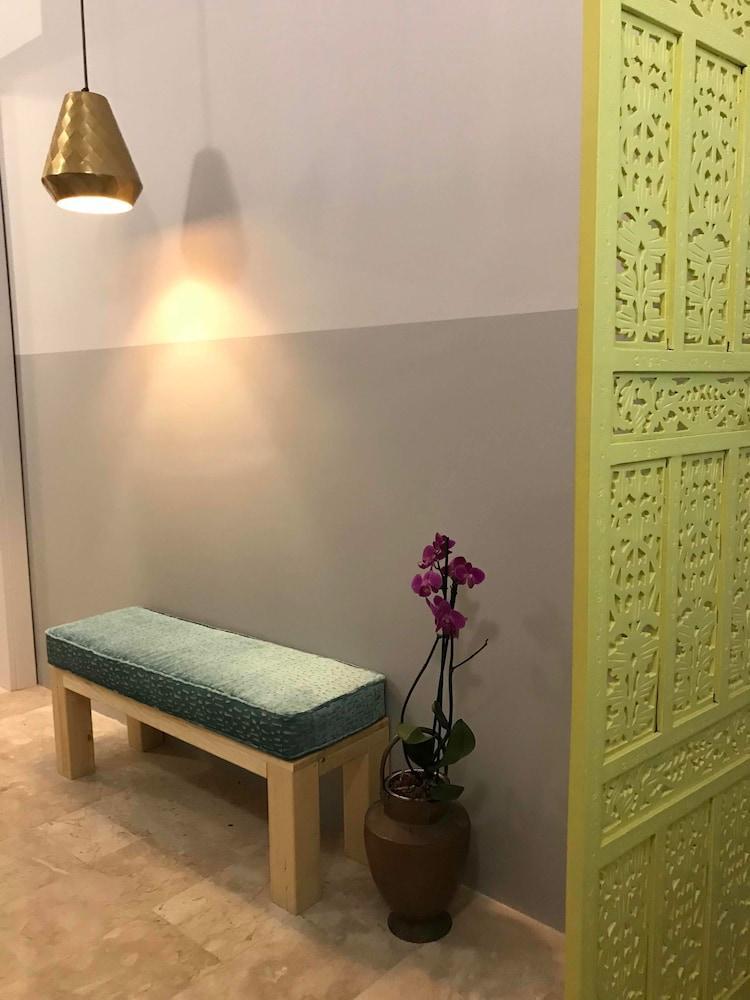 B&B Questa Casa Non E'Un Albergo Palermo Dış mekan fotoğraf