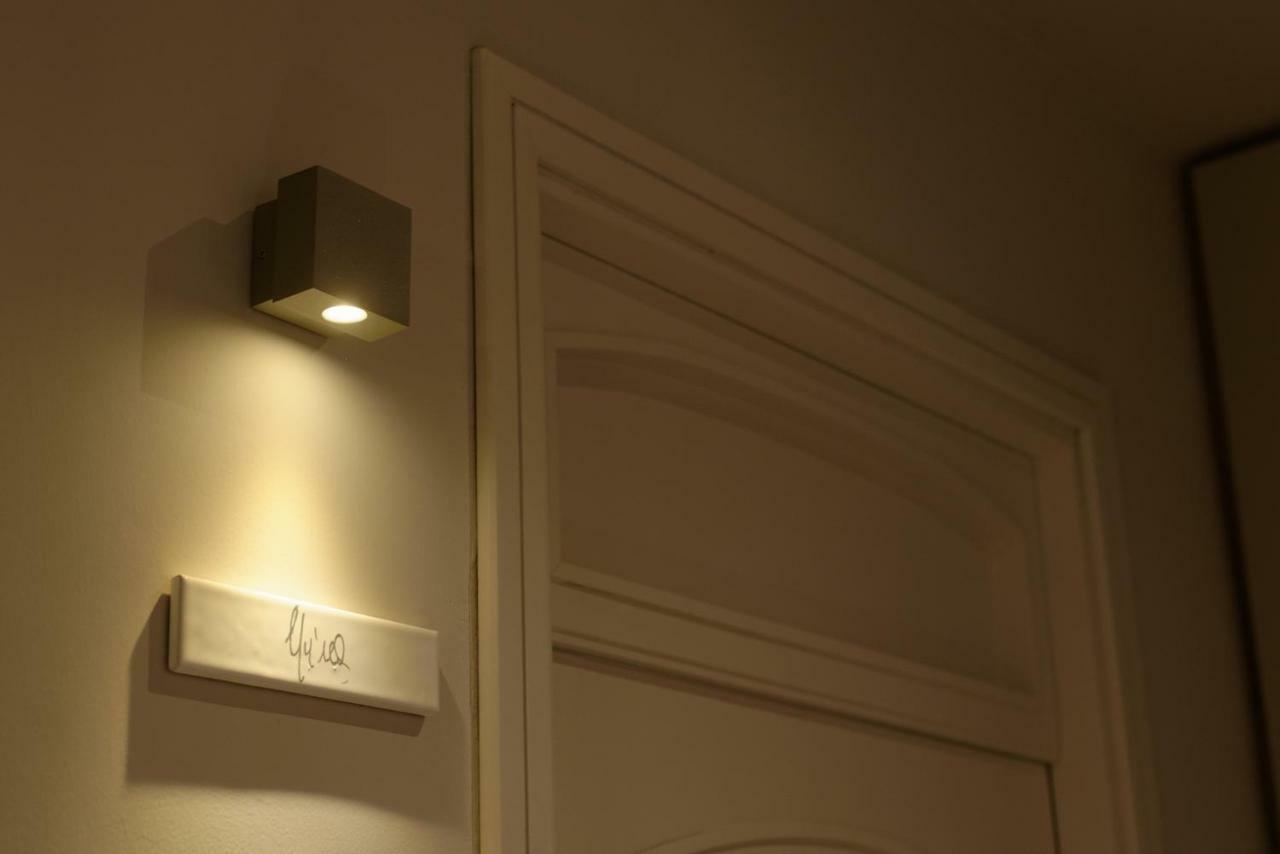 B&B Questa Casa Non E'Un Albergo Palermo Dış mekan fotoğraf