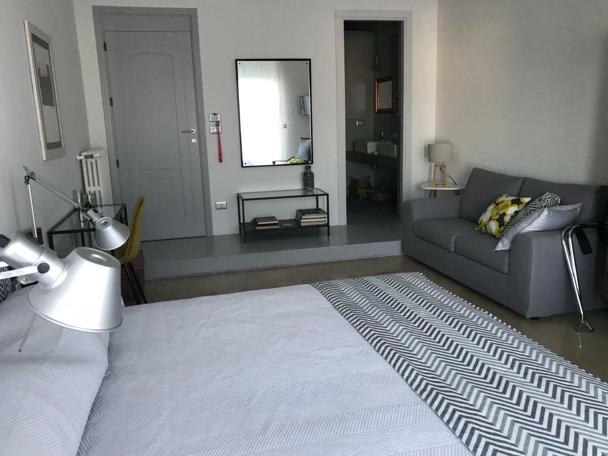 B&B Questa Casa Non E'Un Albergo Palermo Dış mekan fotoğraf