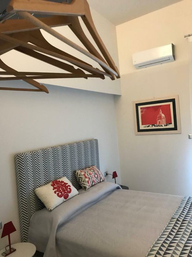B&B Questa Casa Non E'Un Albergo Palermo Dış mekan fotoğraf